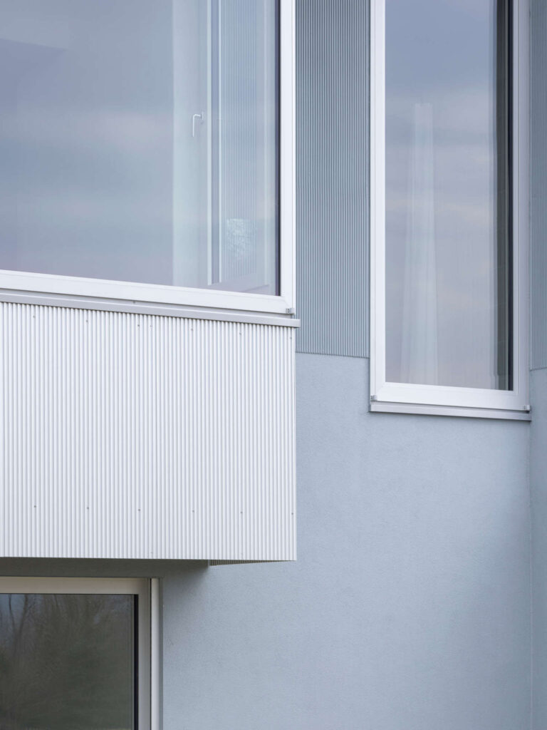 Schneider-Hoffmann-Architekten-Ferienhaus-Kraichgau-Foto-Fassade-04